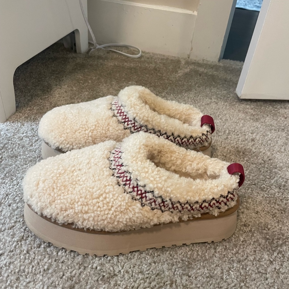 UGG Tazz Platform Slipper